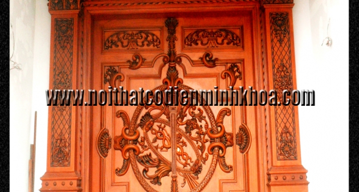 Cửa mặt tiền cổ điển - MT011N