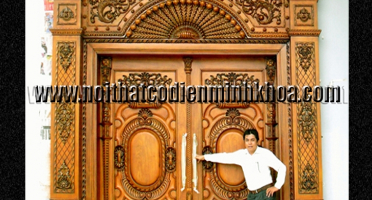 Cửa mặt tiền cổ điển - MT013N