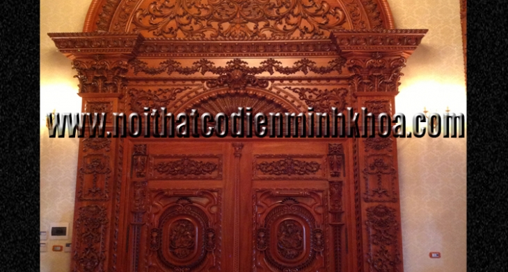 Cua mat tien co dien - MT025N