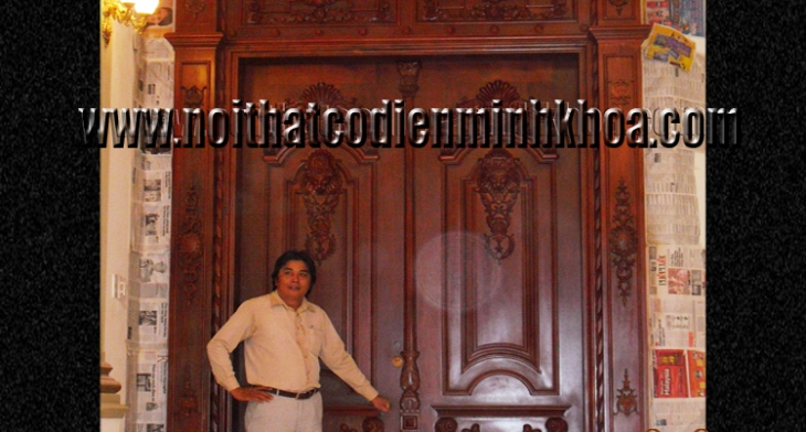 Cửa mặt tiền cổ điển - MT037N